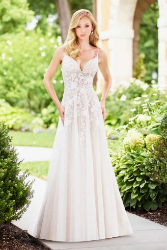 Enchanting by Mon Cheri Style No. 118136 #0 default thumbnail